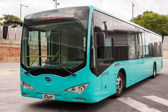 UN BUS ELETRICO CHINO ENTRA EN PRUEBAS EN BARCELONA