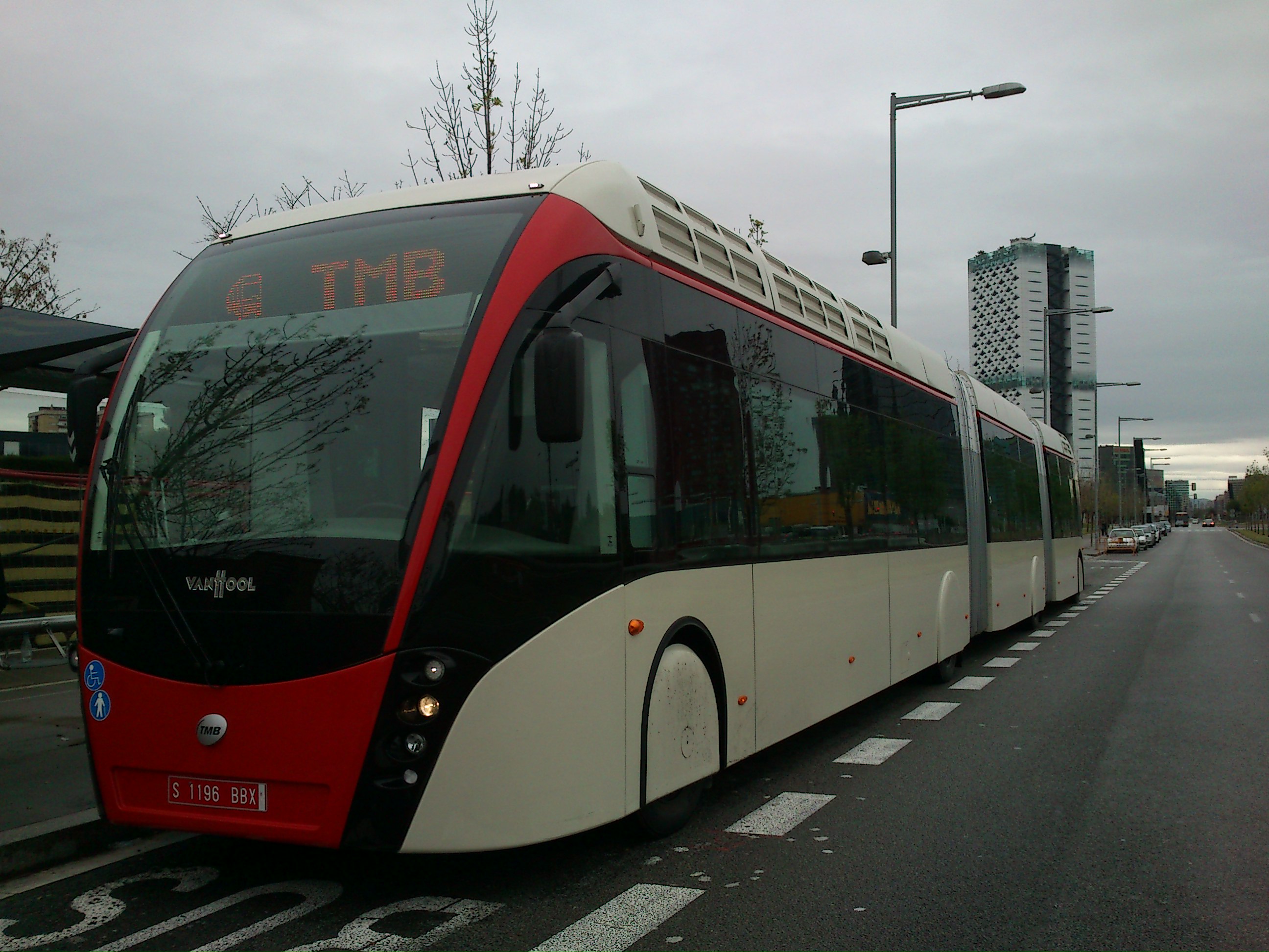 EL SEGUNDO VAN HOOL YA SALE A LA CALLE