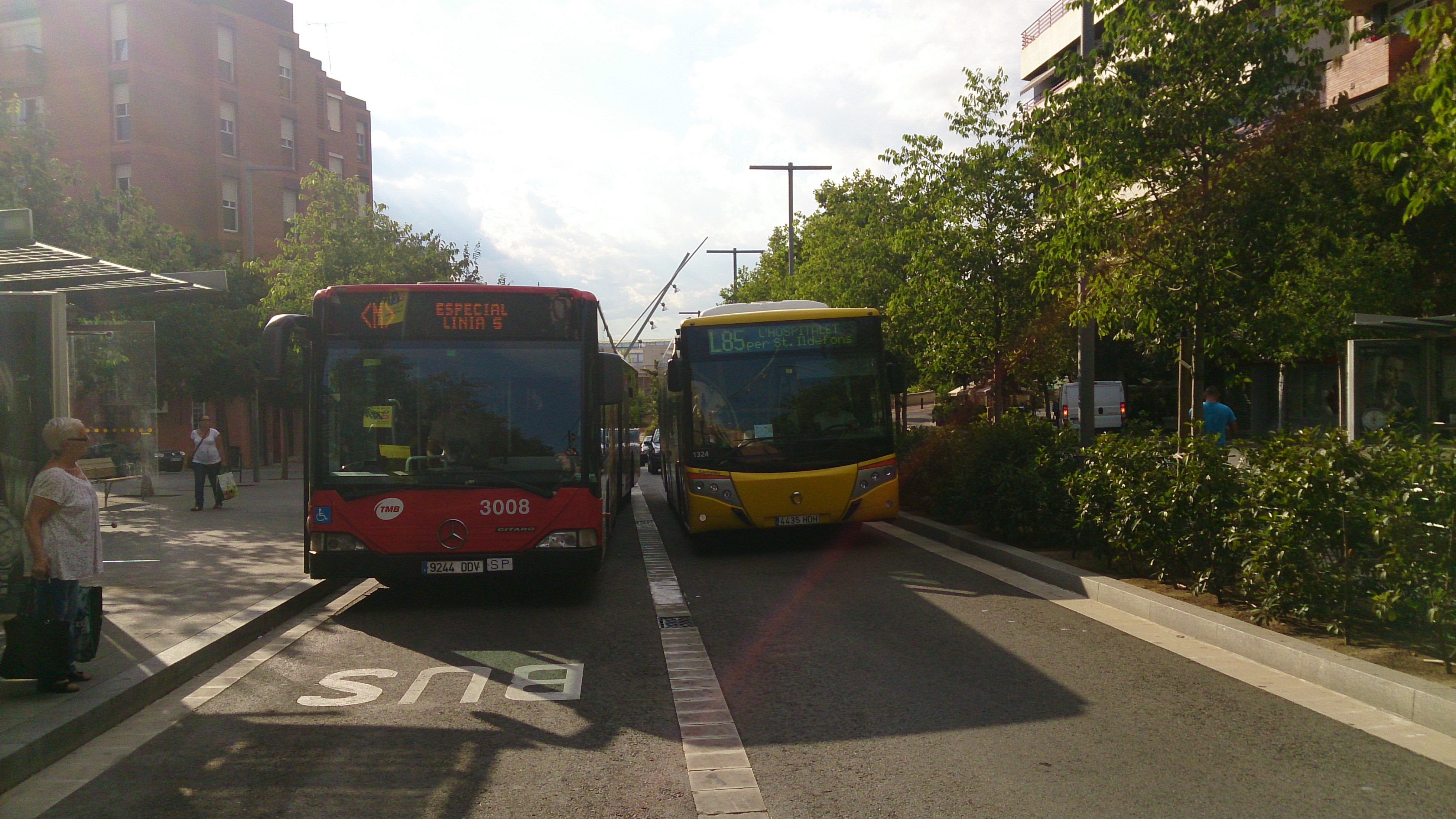 RESUMEN DE LAS LANZADERAS DEL METRO L5 EN CORNELLÀ
