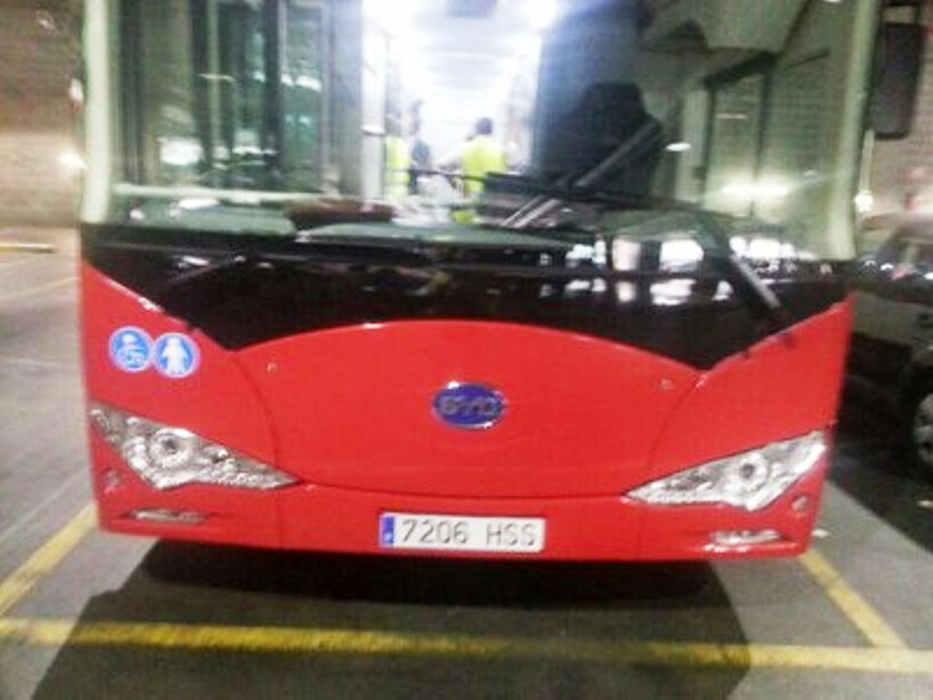 EL BYD YA TIENE MATRICULA Y CALCA