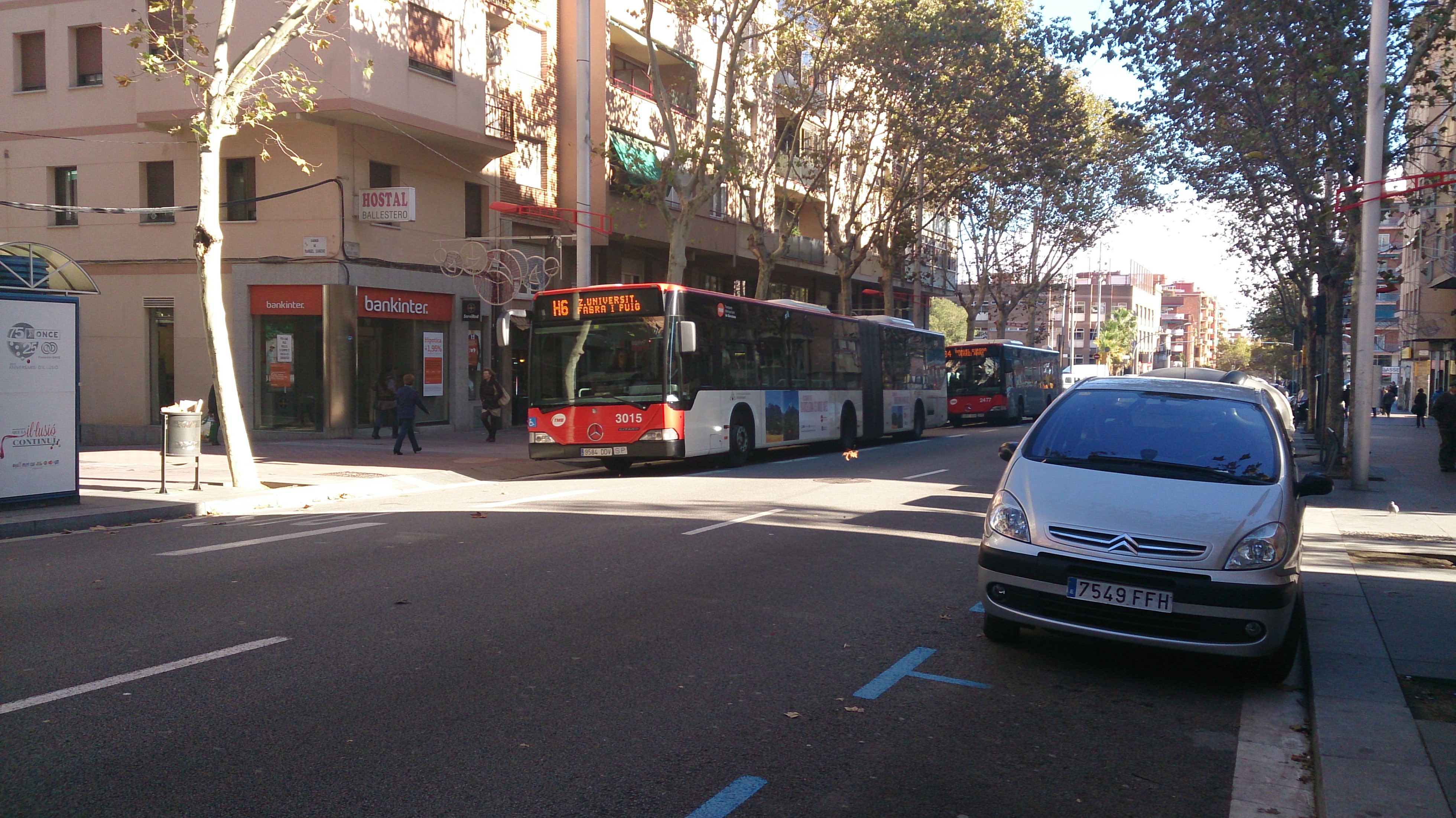 MOVIMIENTO DE AUTOBUSES EN TRIANGLE Y PONIENTE