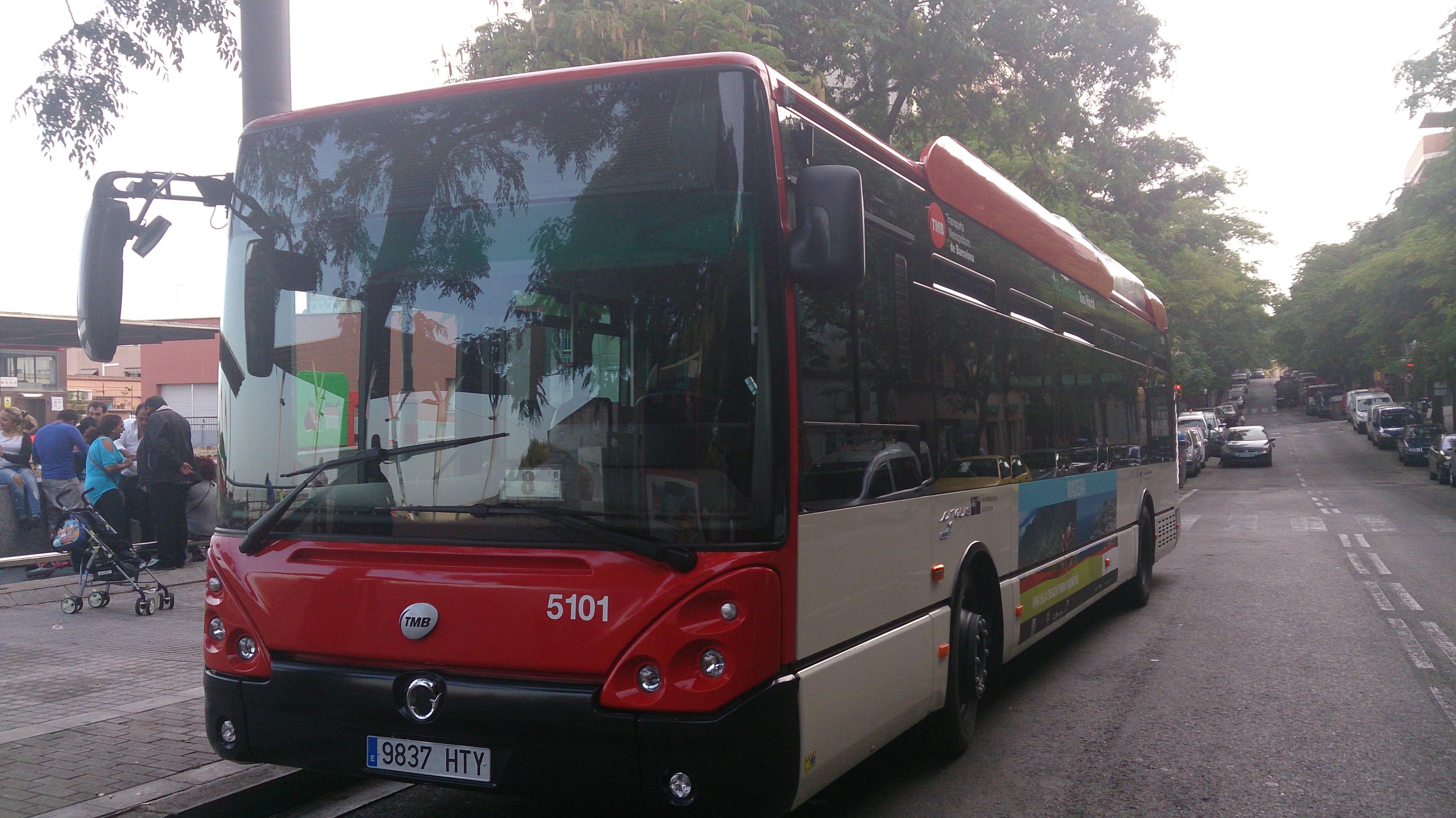 ENTRAN EN SERVICIO LOS NUEVOS 5100 DE TMB