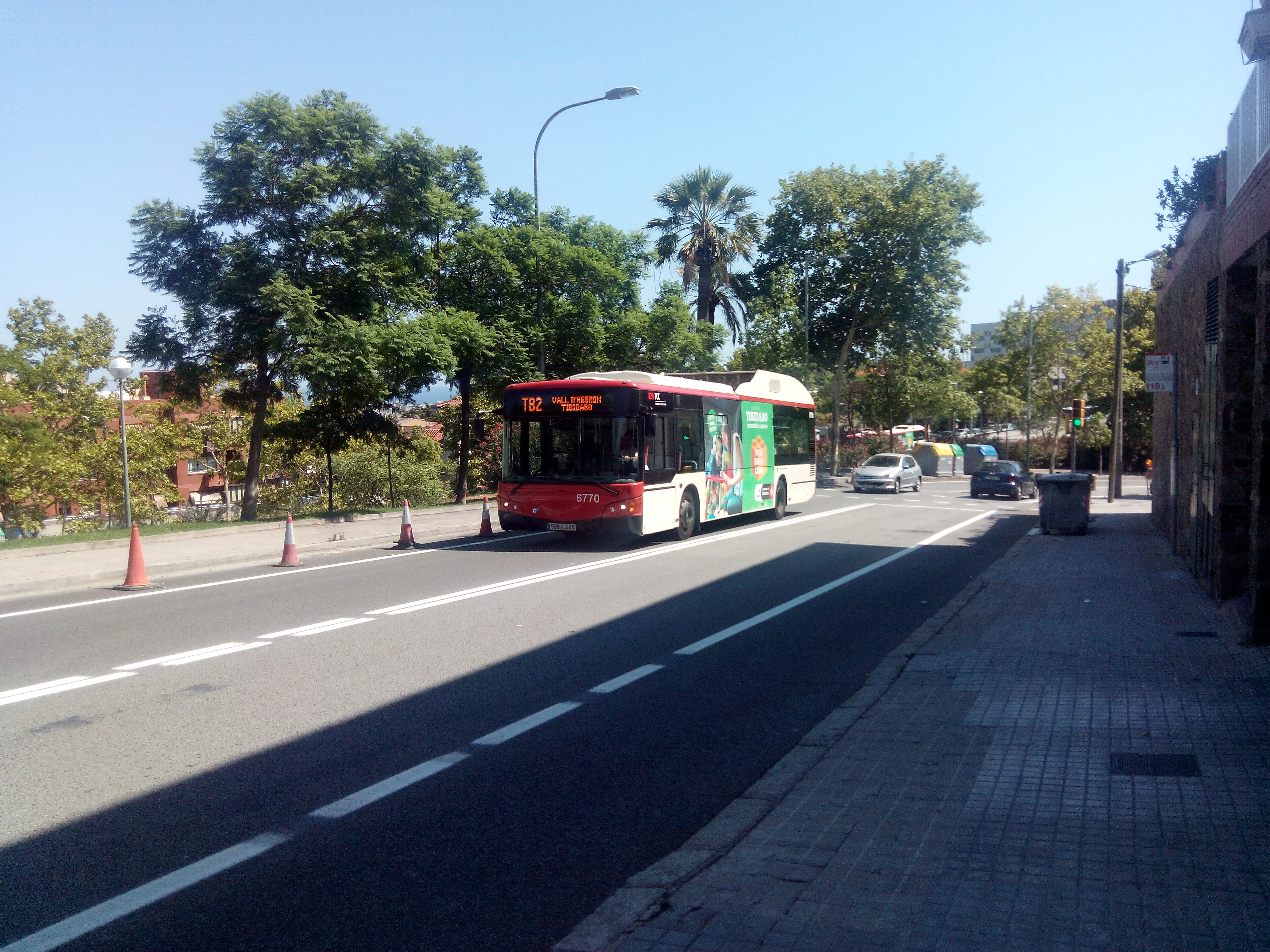 TMB CEDE A TCC COCHES DE LA SERIE 6700