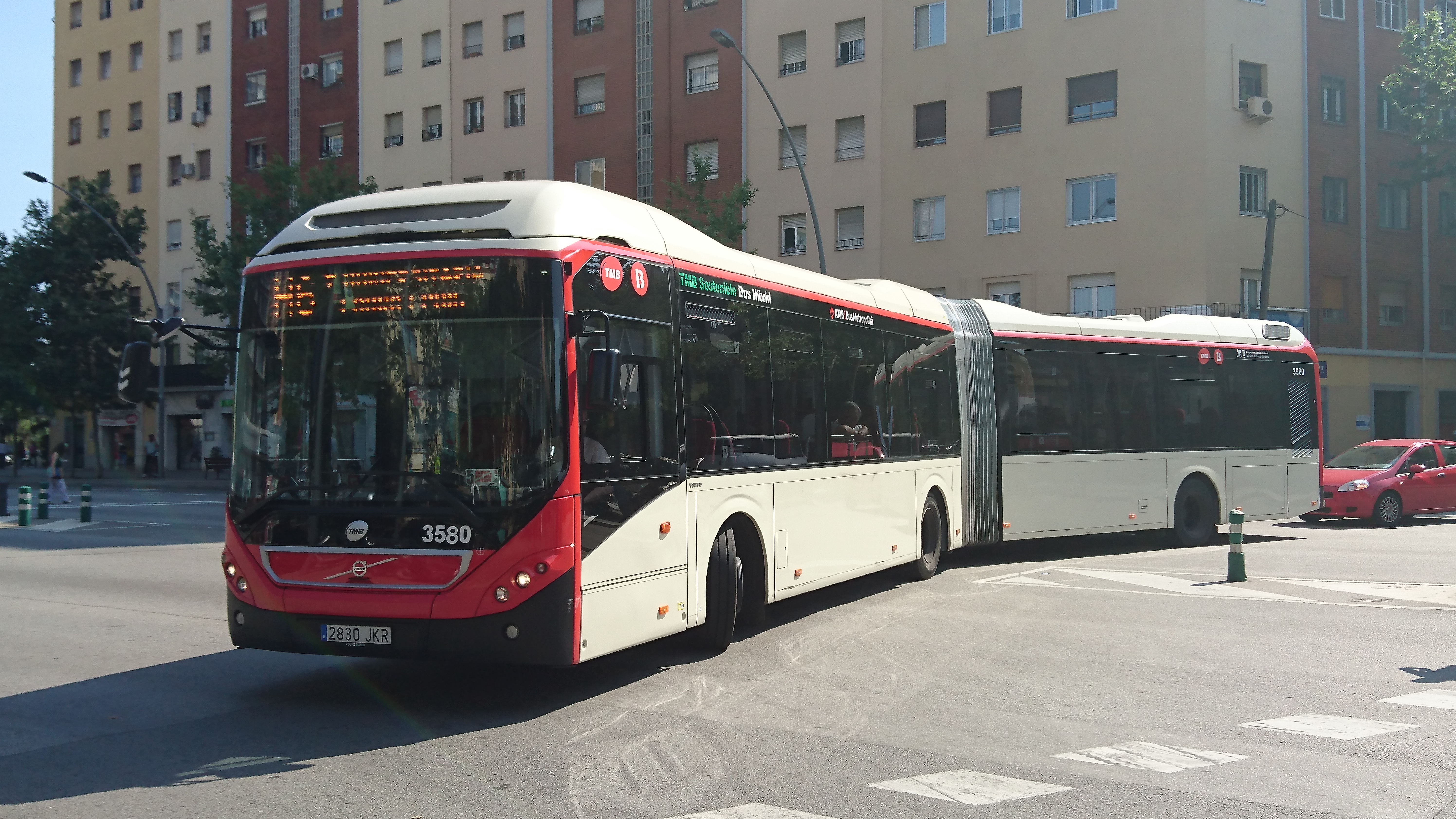 LOS NUEVOS ARTICULADOS DE TMB PRUEBAN LA H6