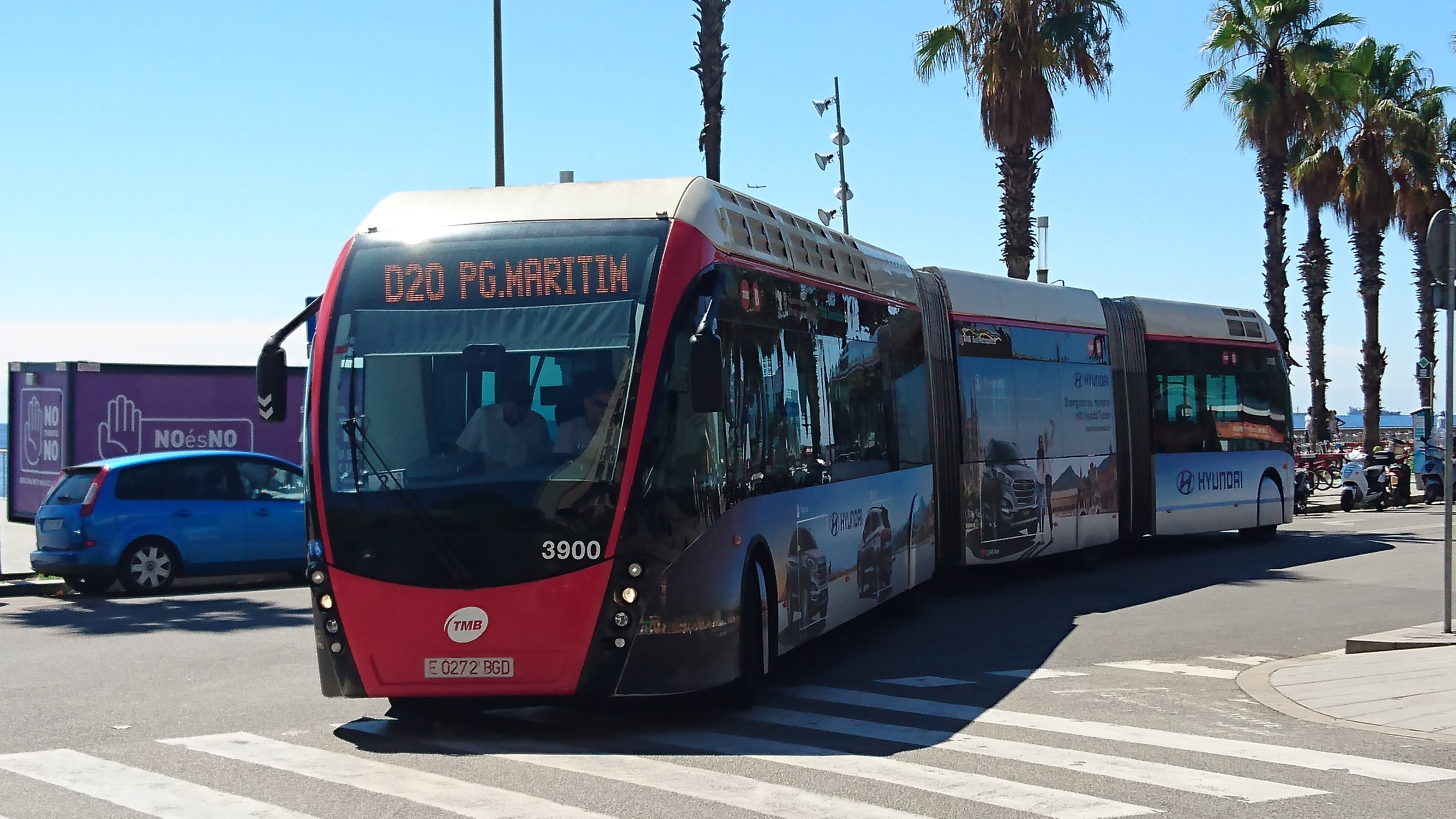 EL VANHOOL BIARTICULADO EMPIEZA SUS SERVICIOS REGULARES EN LA D20