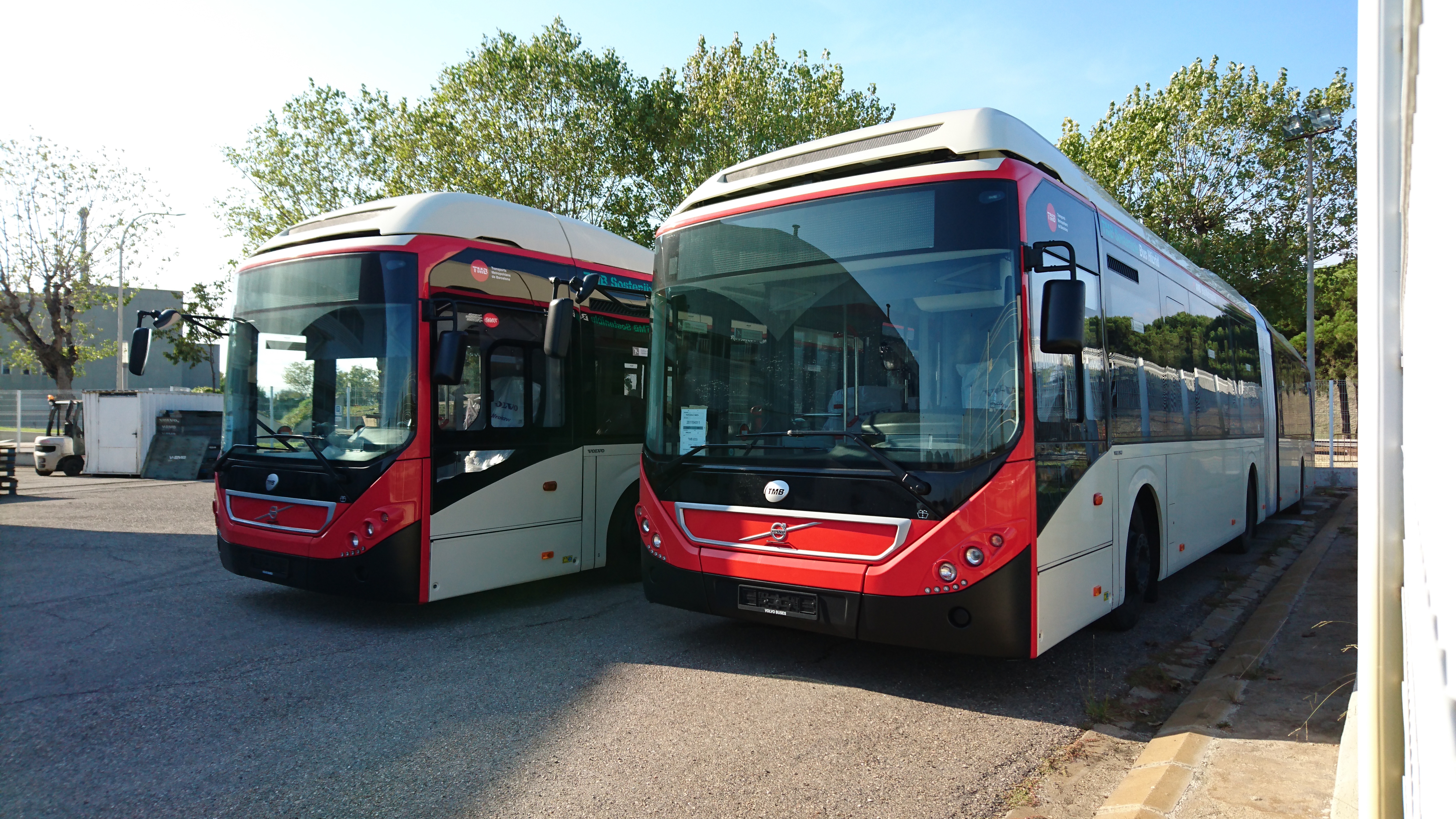 EMPIEZA LA ENTREGA DE LOS PRIMEROS COCHES DEL LOTE 2017 DE TMB