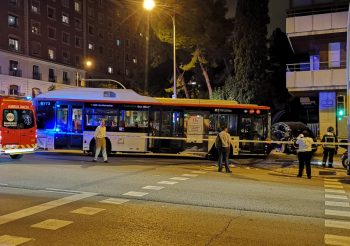 Accidentado un autobús de la linea 6 en Pg.manuel Girona