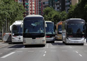 Nueva manifestación de direbús para salvar el sector del autocar