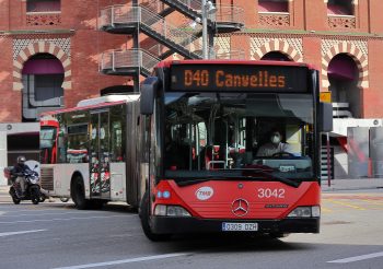 Nuevas cesiones de autobuses que benefician a la cochera de Poniente.