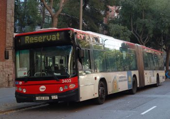 TMB instaura autobuses refugio para los conductores