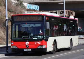 TMB cede a Horta tres 27xx para mejorar la seguridad en la línea 155