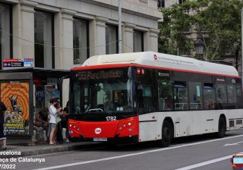 TMB cede a Zona Franca los coches 1781 a 1784