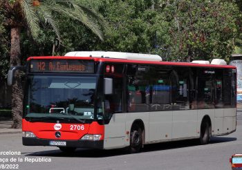 Amplio seguimiento en la primera jornada de huelga en los autobuses de TMB
