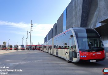 TMB presenta 78 nuevos autobuses eléctricos en el fórum